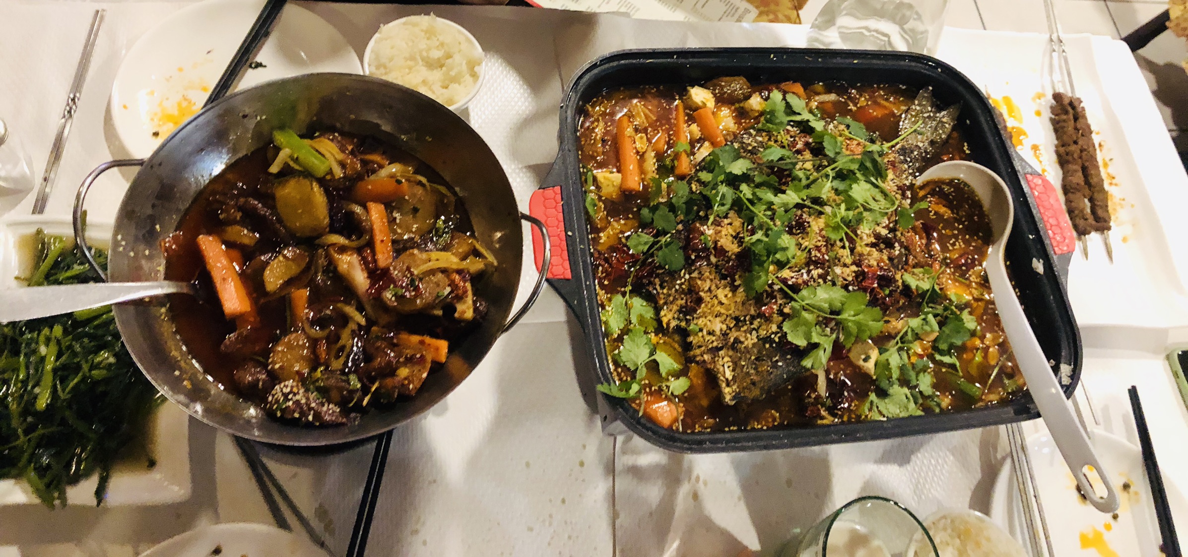 第一次不在家里做的年夜饭