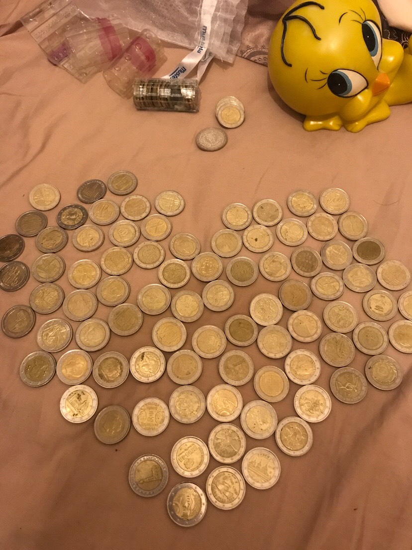 我收藏的。都是不同的2块。 硬币差几个 谁有多余的呀
