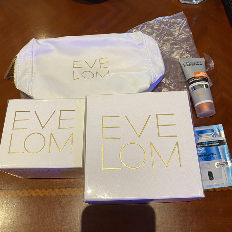Eve lom