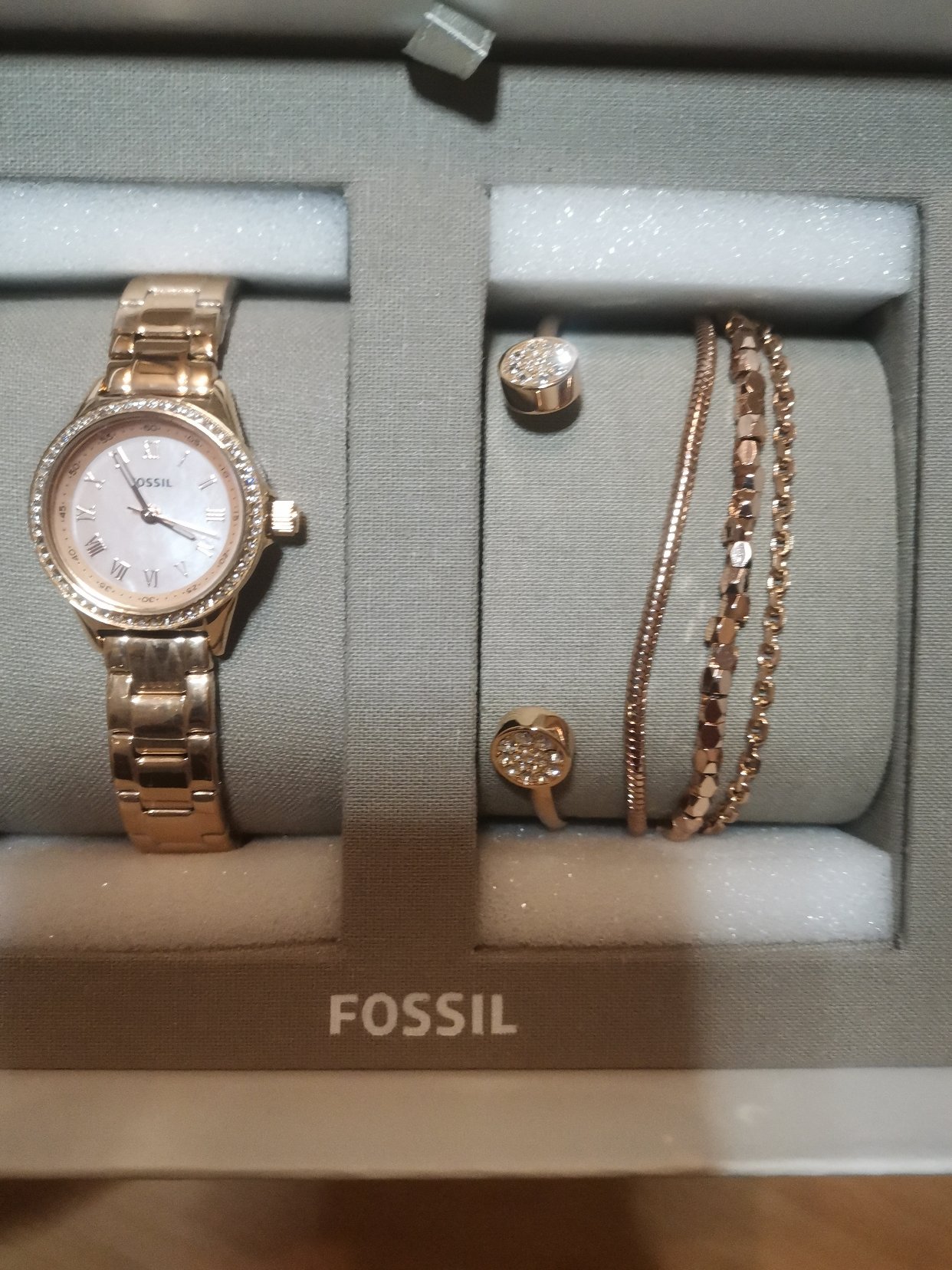 Fossil手表套装到了!