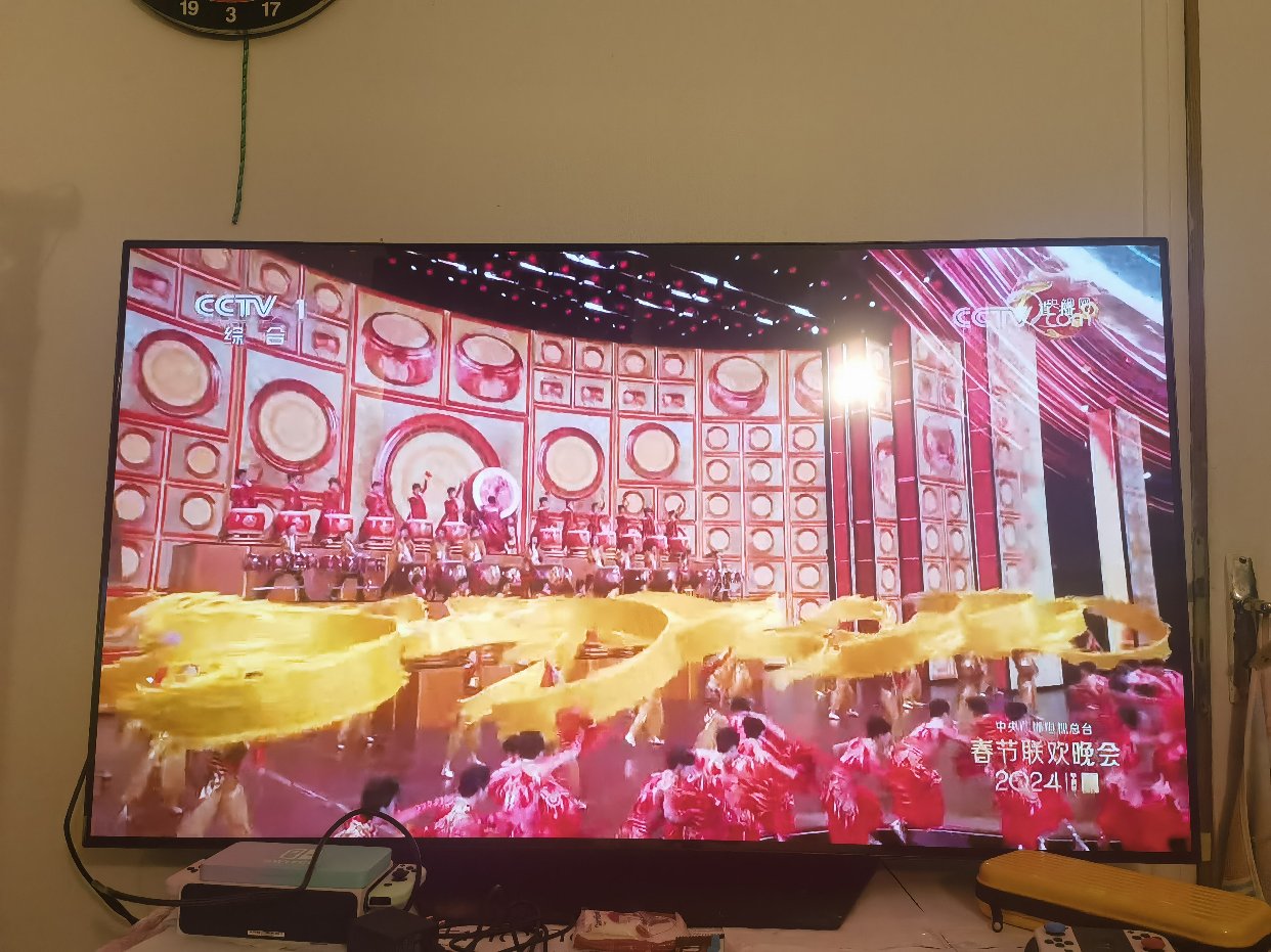 新买的电视看春晚