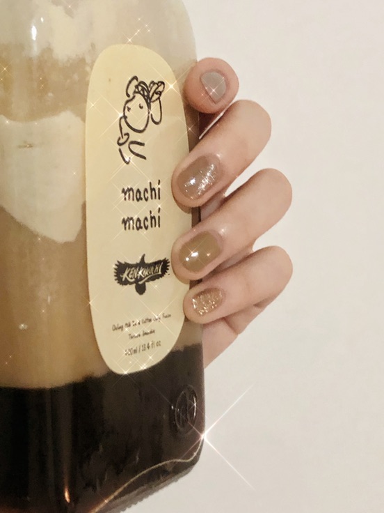 喜提巴黎machi machi限量玻璃瓶奶茶
