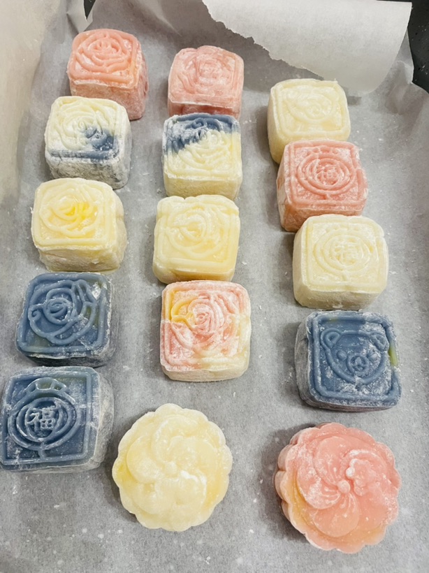 哈哈哈哈 半夜放个小可爱~