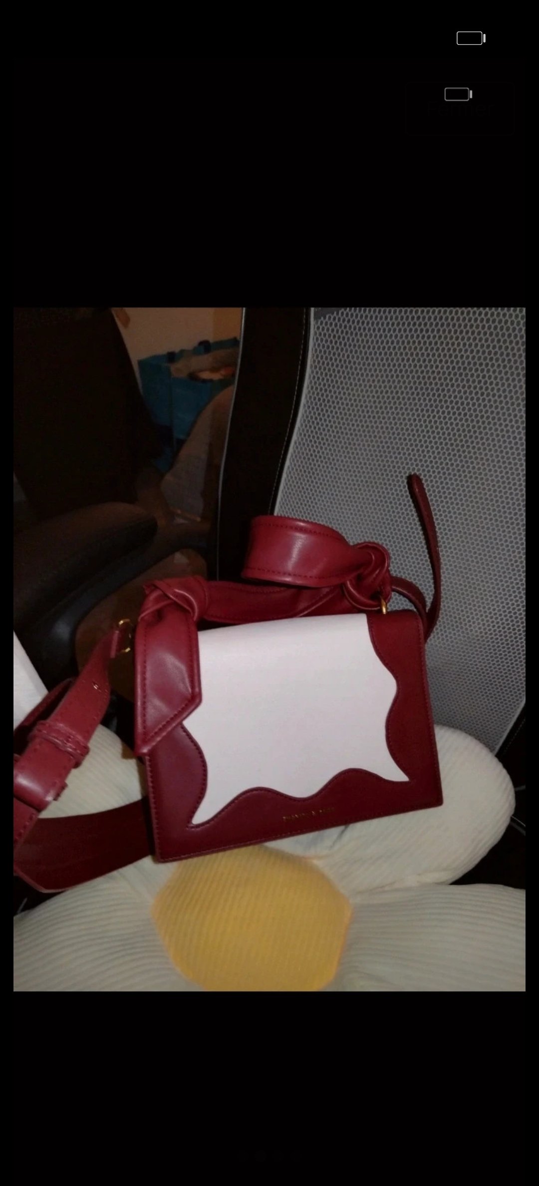 出Charles&keith 
