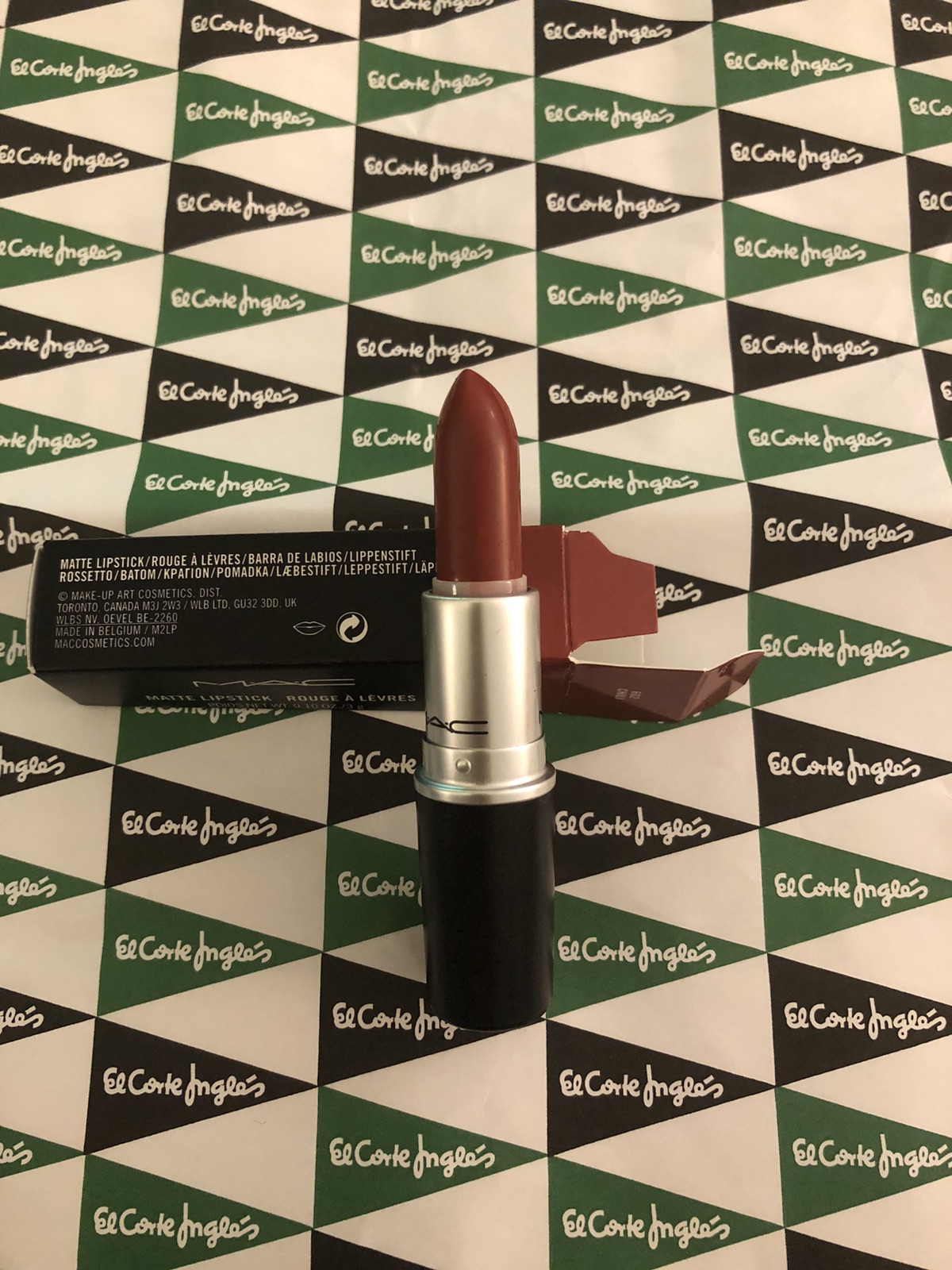 MAC Chili到手，今年购入的最后一支💄。