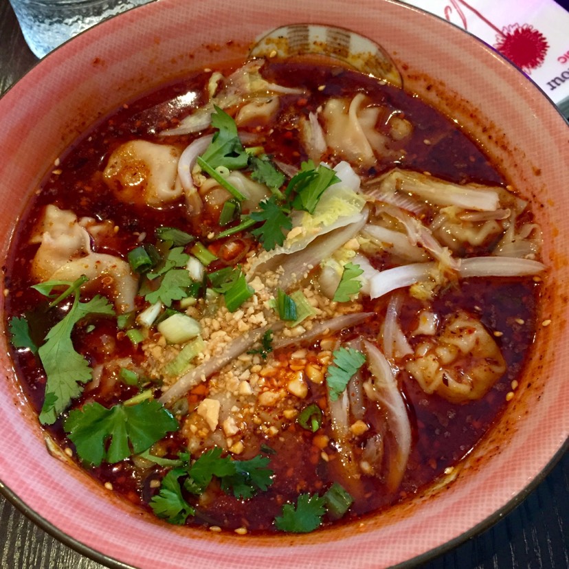 椒糖哒红油抄手