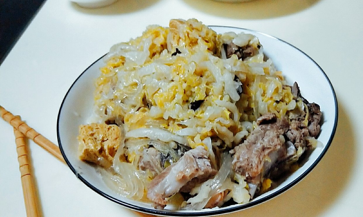 只想我妈做的酸菜排骨