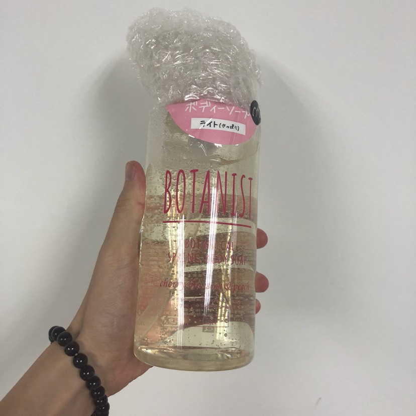 还有这款春季限定版植物沐浴露