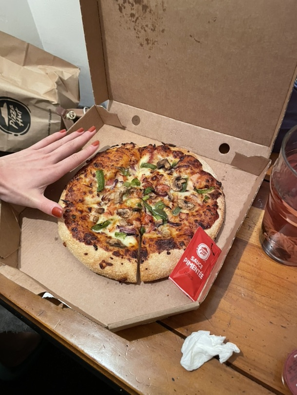 520晚餐吃披萨