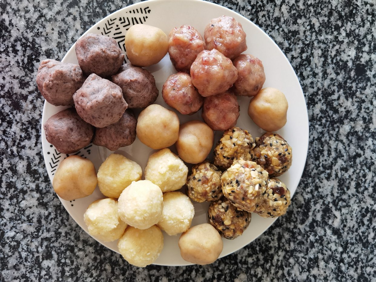 七夕在家做月饼