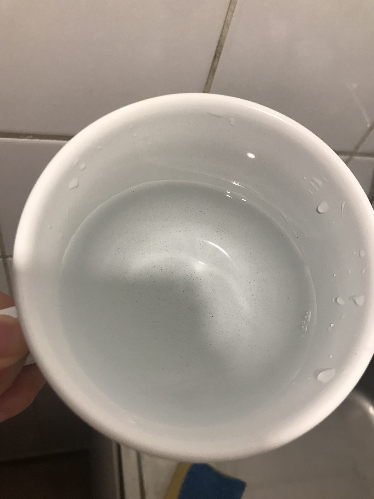 Brita滤芯漏碳粉!???