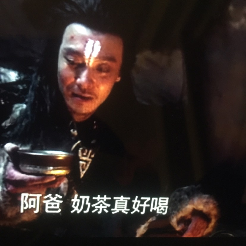 请问各路大神 colorpop能在哪里买啊