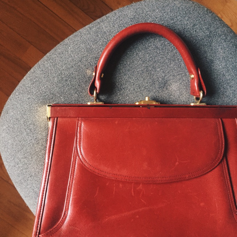 Vintage 60S red bags