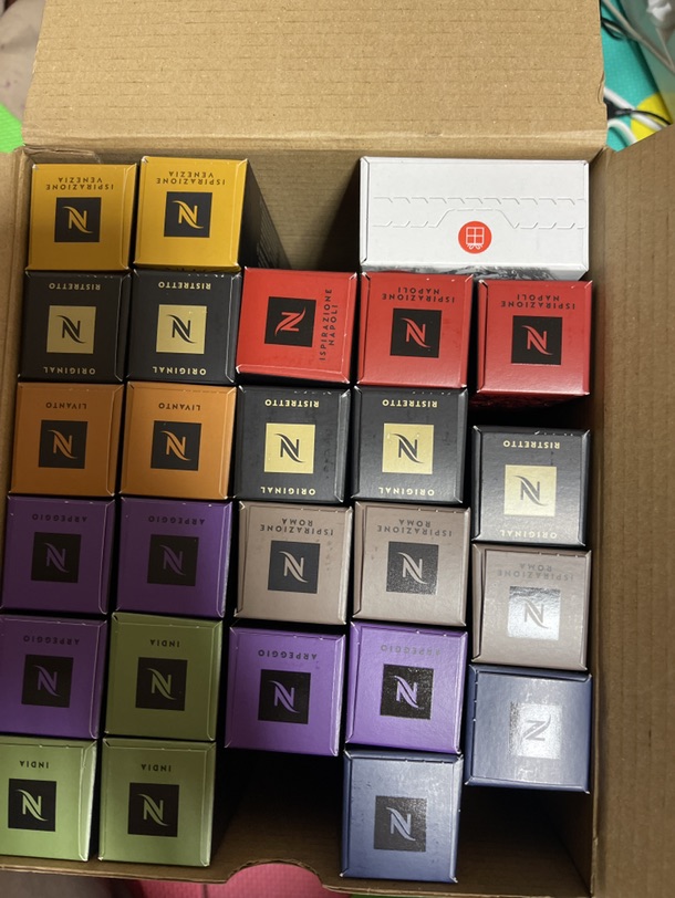 最喜欢的咖啡Nespresso 到货😊😊
