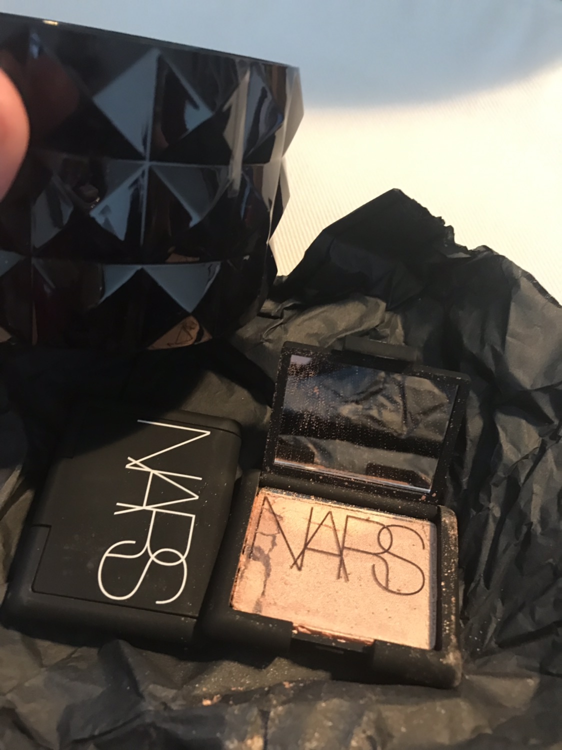 Nars 阴影高光套盒买了三次都是烂 其他人也是吗 