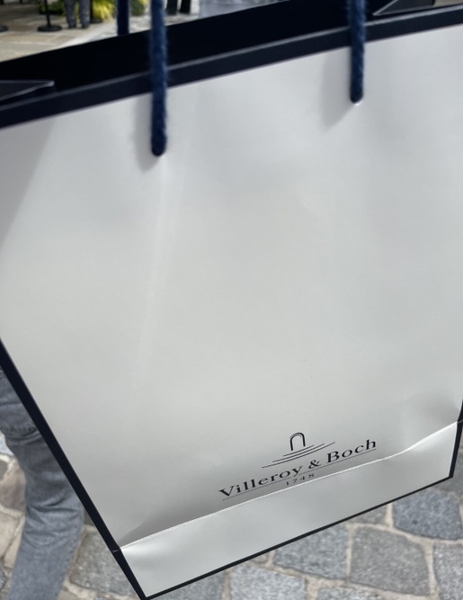 瓷杯入了