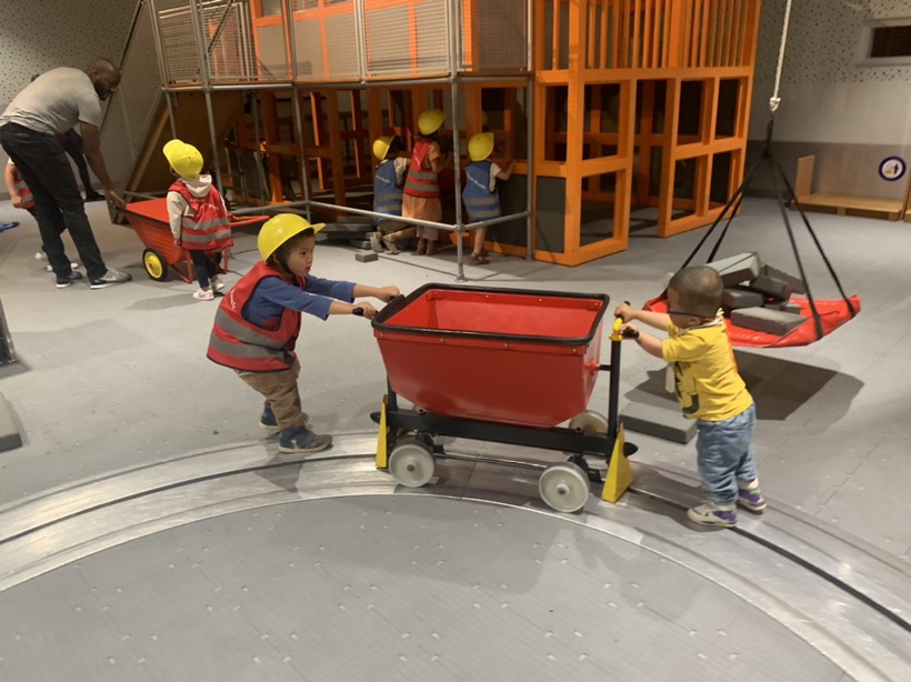 小童工们上班啦