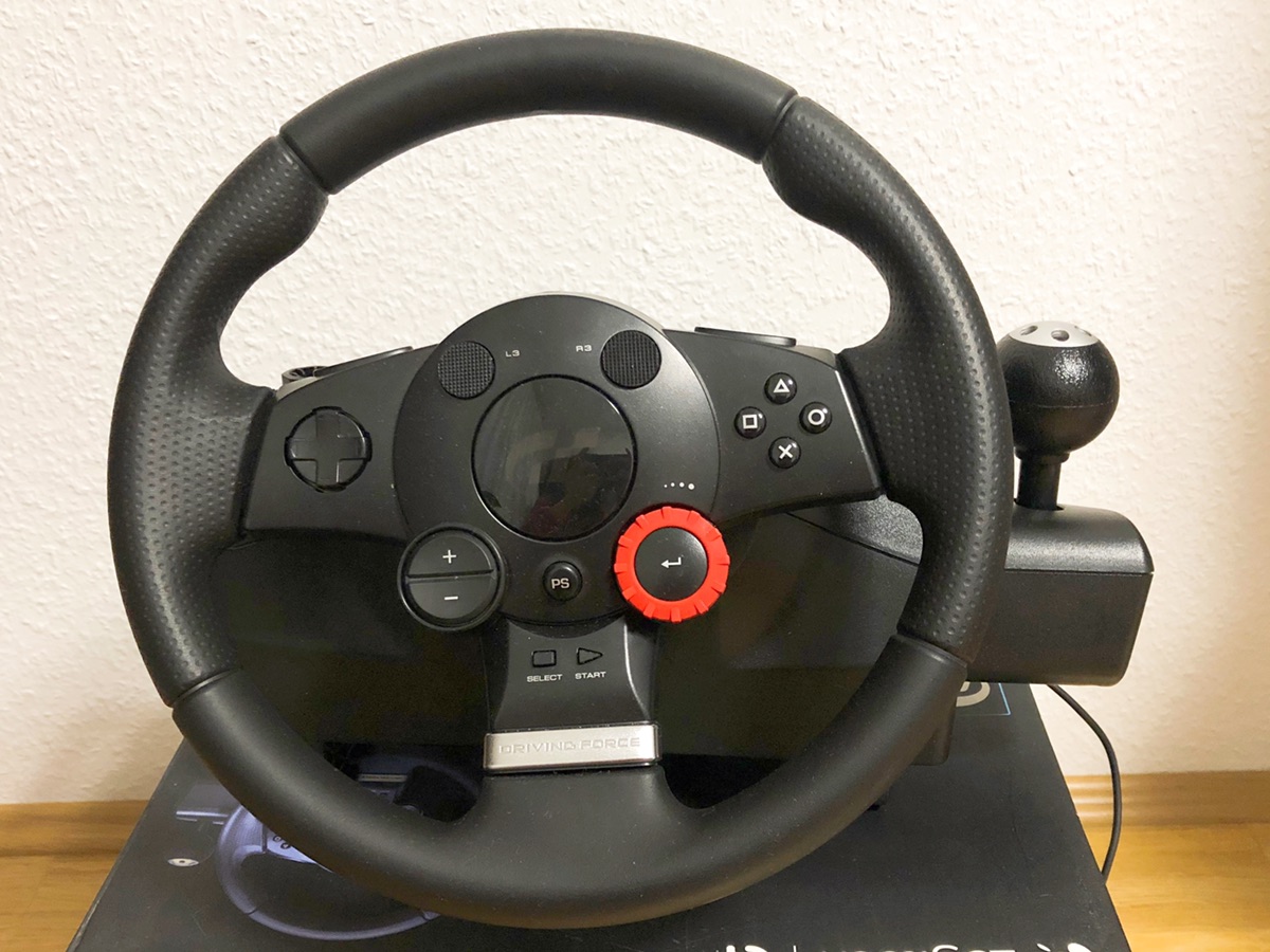 出Driving Force GT（方向盘+踏板）