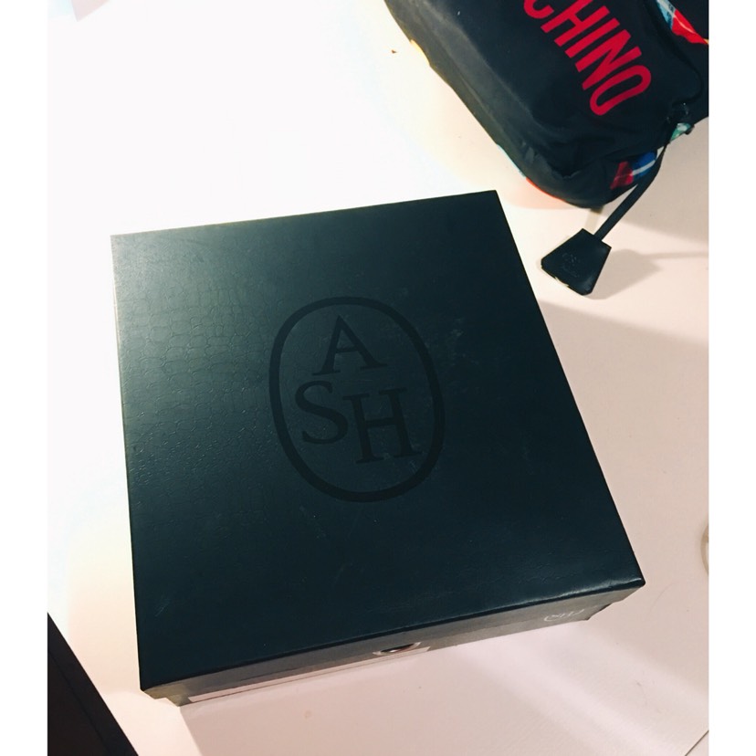 看了一分钱推送下单的ASH短靴到啦～