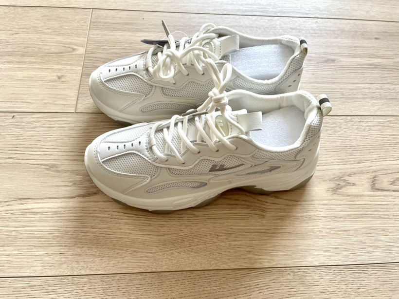 出超美全新回力老爹鞋