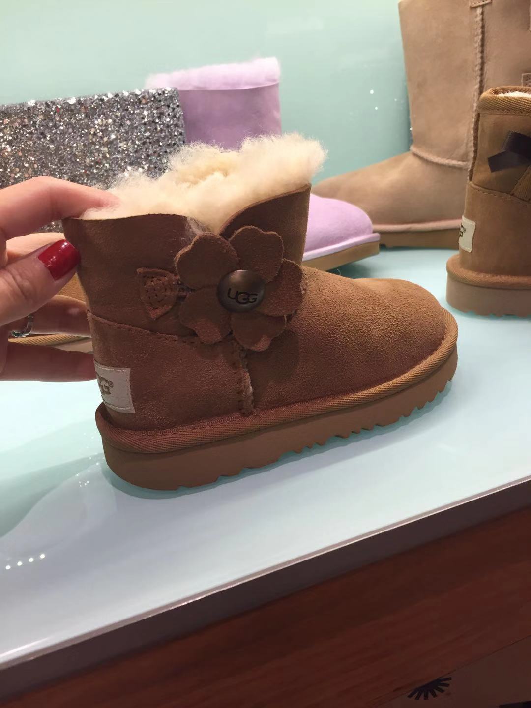 河谷村还是最爱UGG
