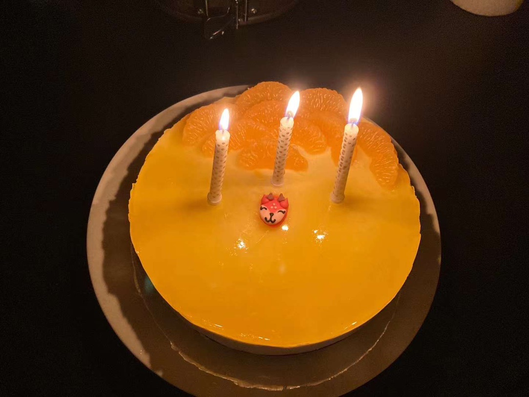 某年为某人庆生的蛋糕