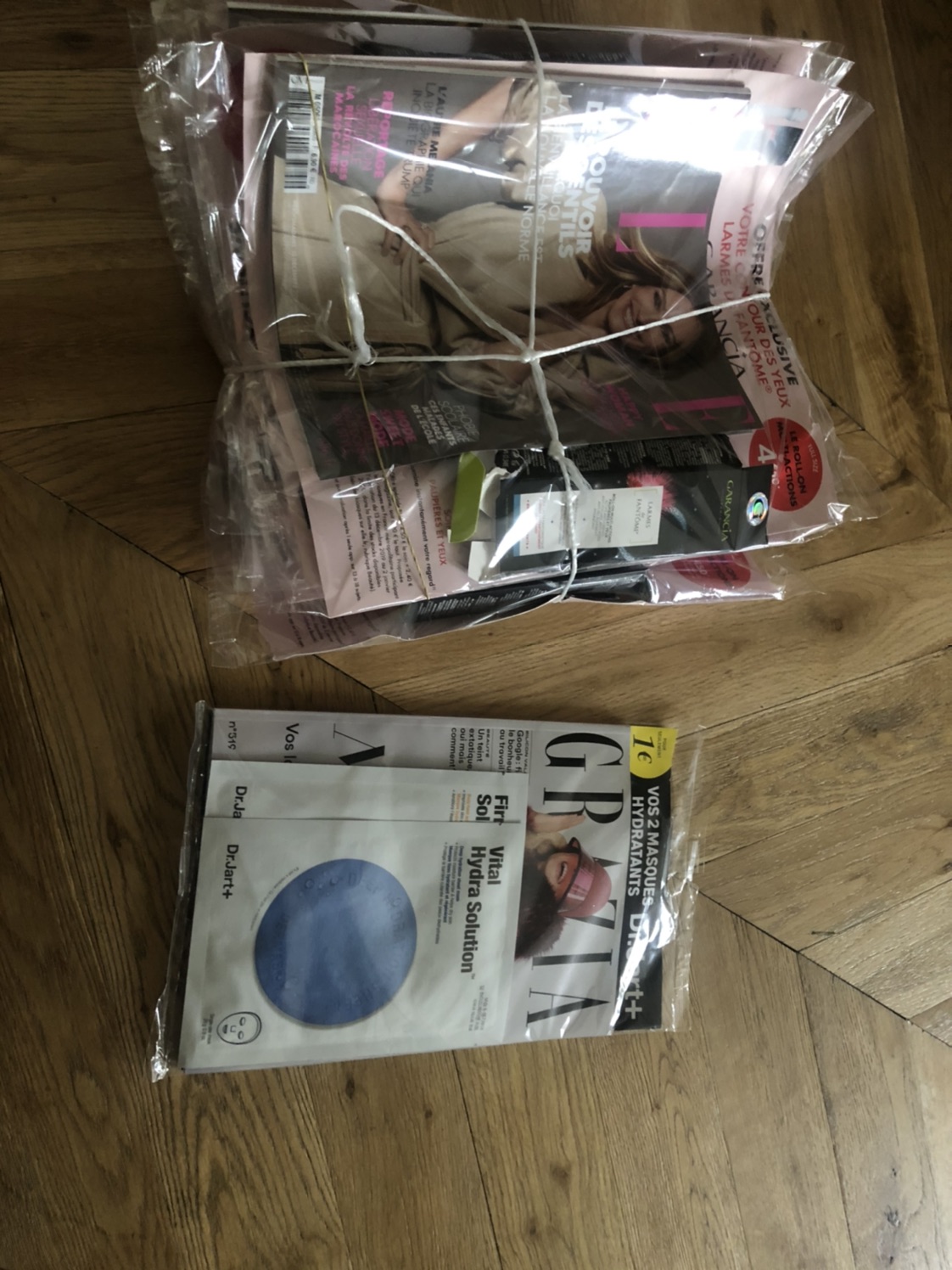 GRAZIA杂志2€80 送两瓶面膜,也很合算