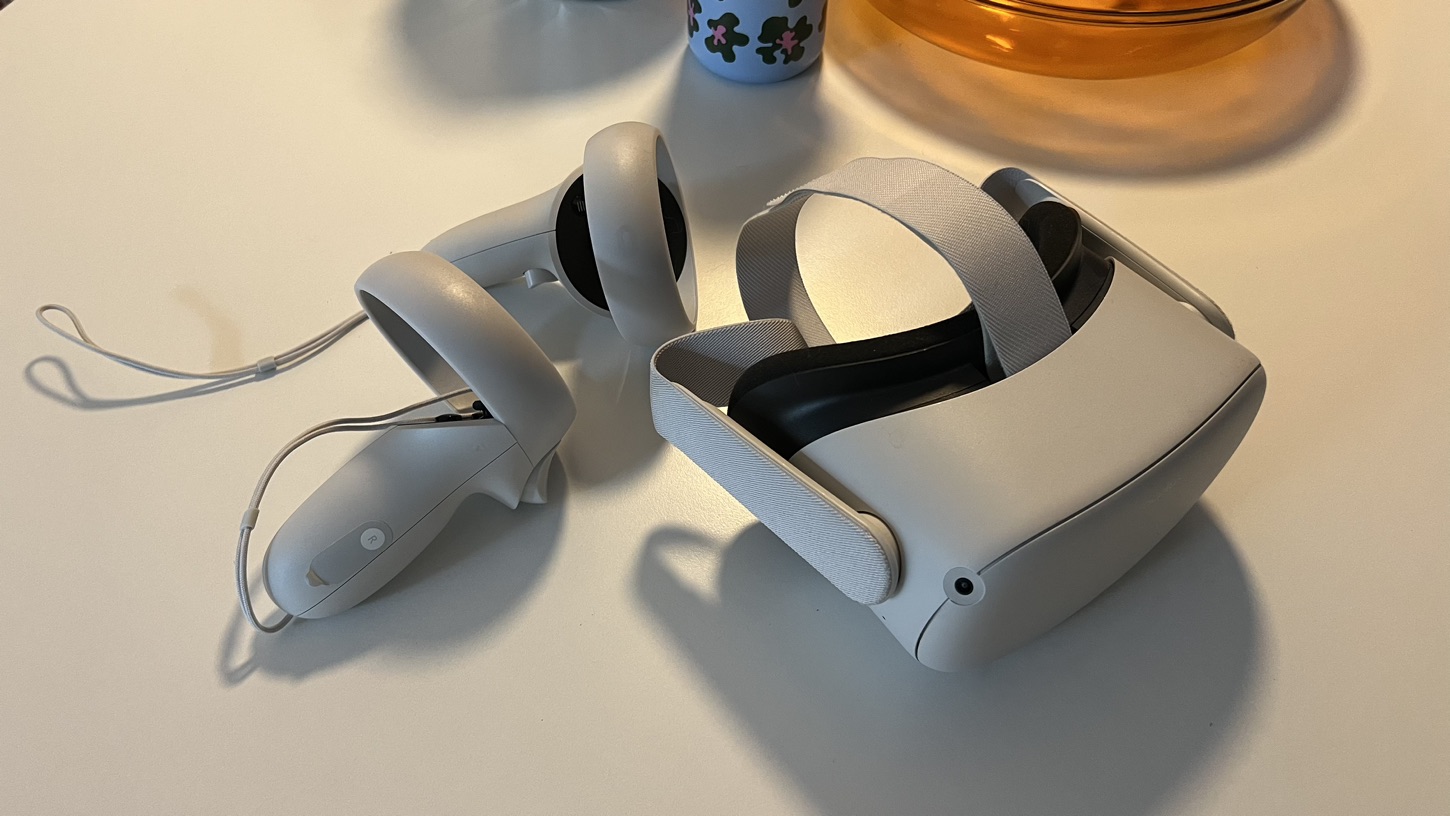 Oculus Quest 2 巴黎出闲置 200欧