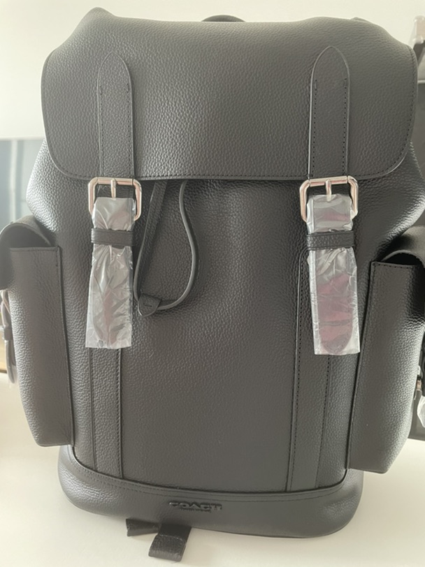 Coach双肩包到货啦