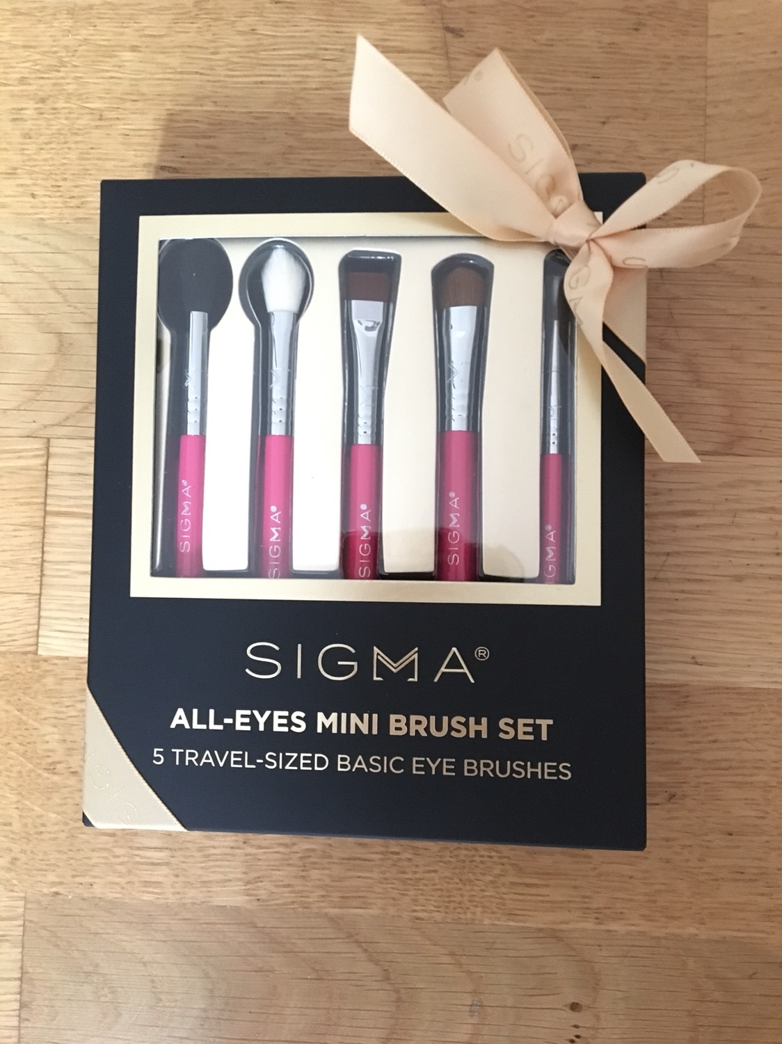 cybermonday 抢到的sigma迷你眼部套刷