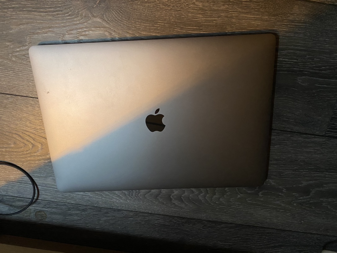 出Macbook pro 16寸