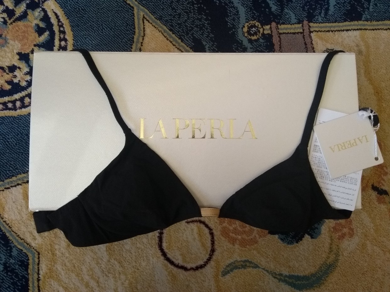 LAPERLA 世界