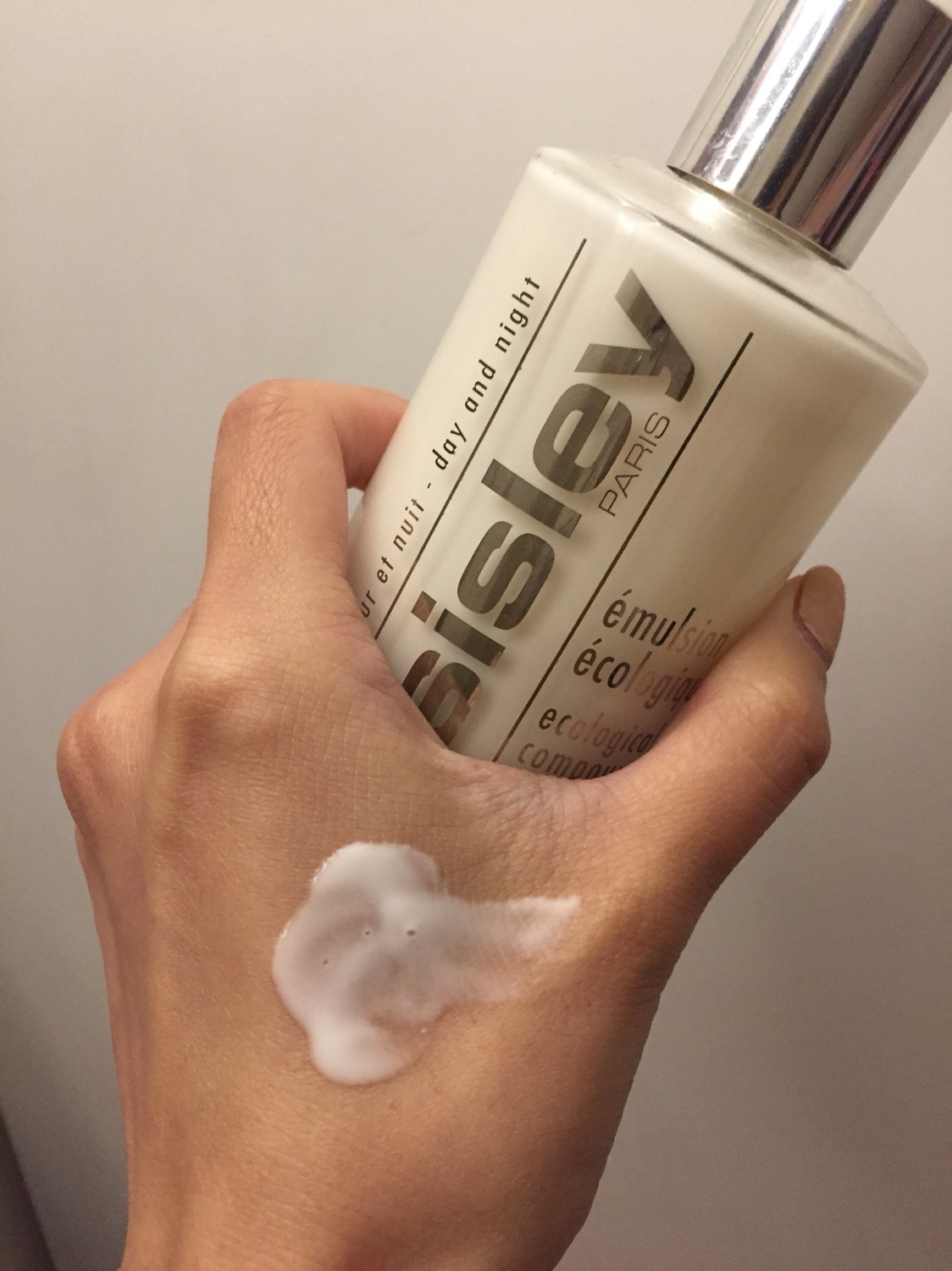 老佛爷官网折上折败下一套Sisley全能乳套装