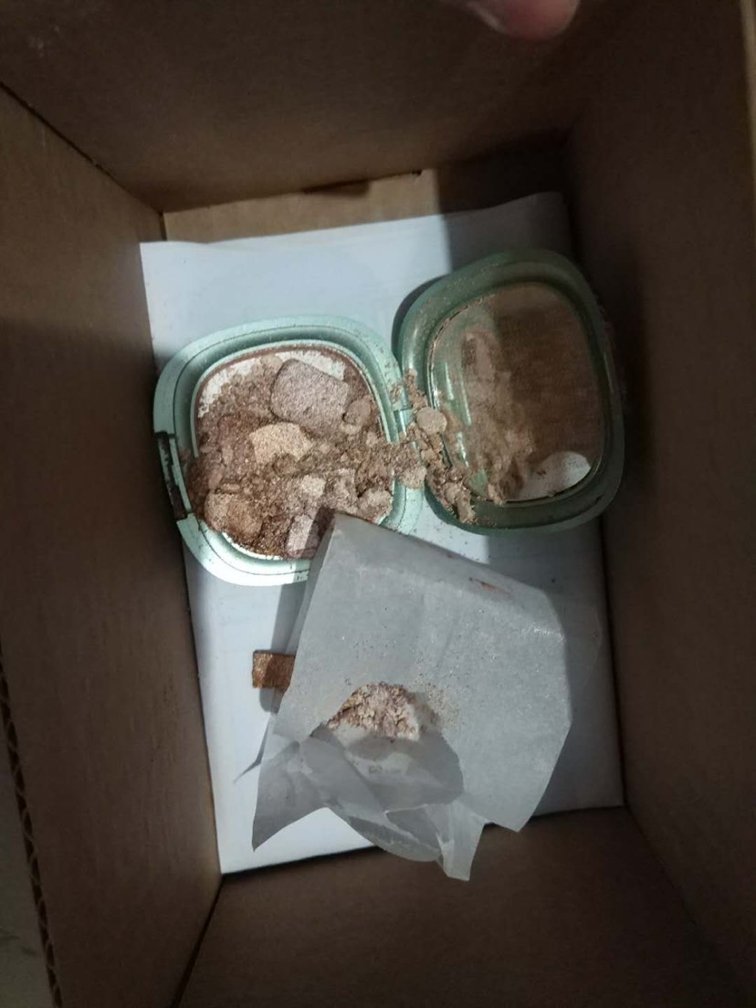 求助各位kiko大侠 碎成这样可以换吗？