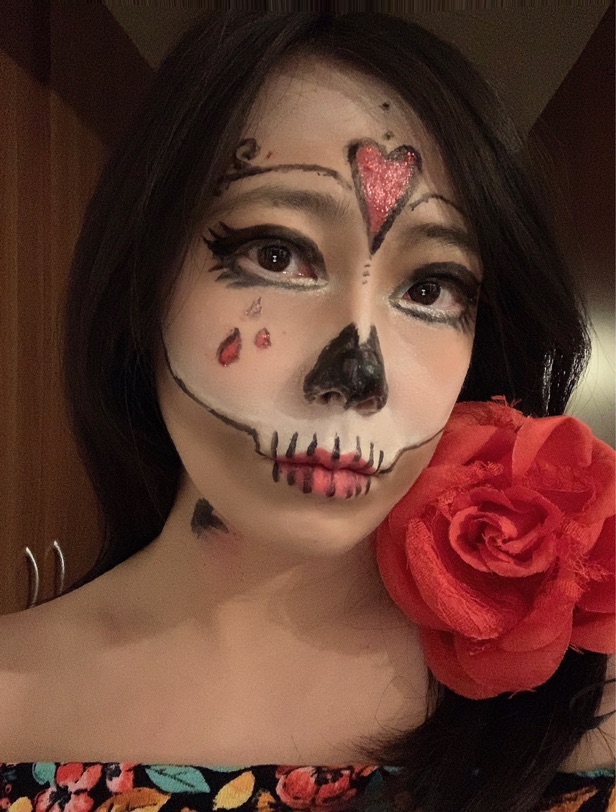 又到了一年一度的画脸节👻