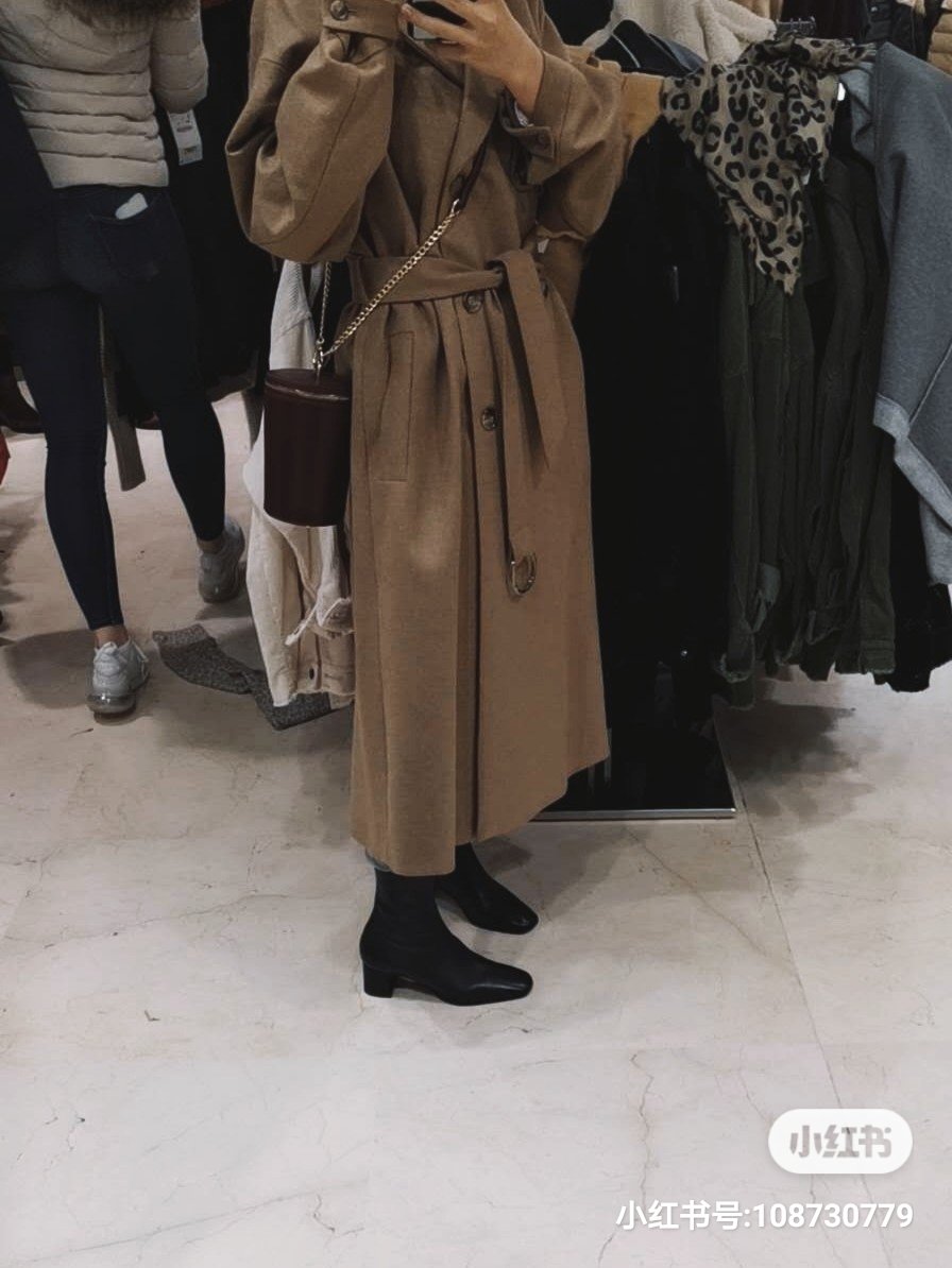 zara皮靴子