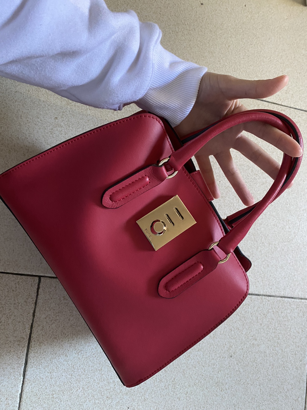 9成新Furla 包包