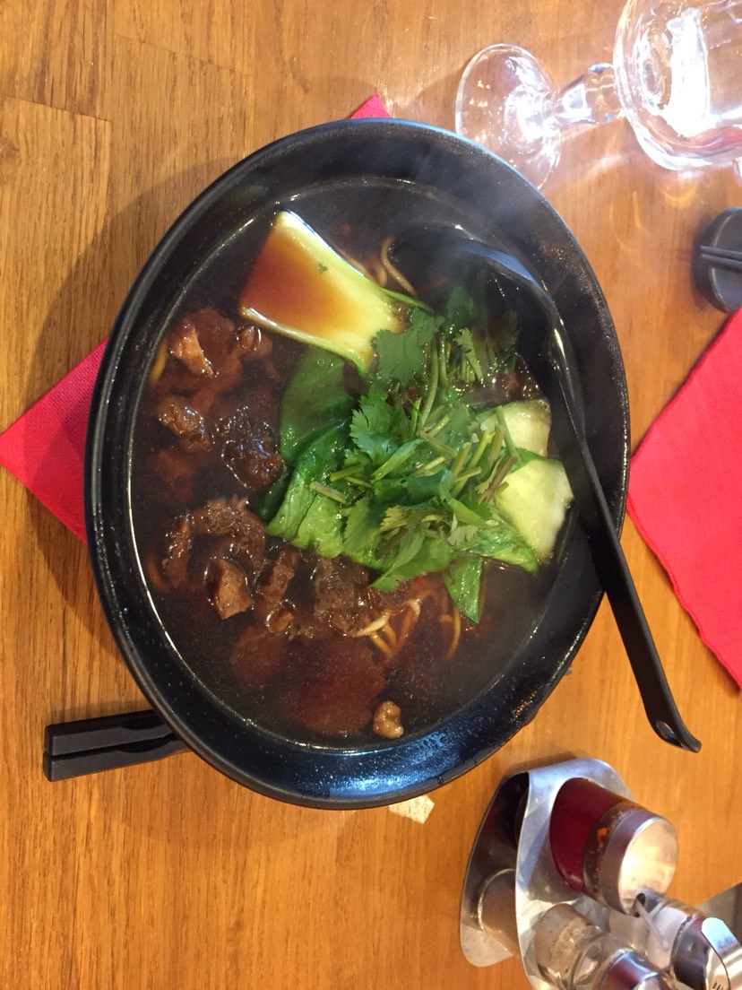 一碗牛肉面，幸福满满
