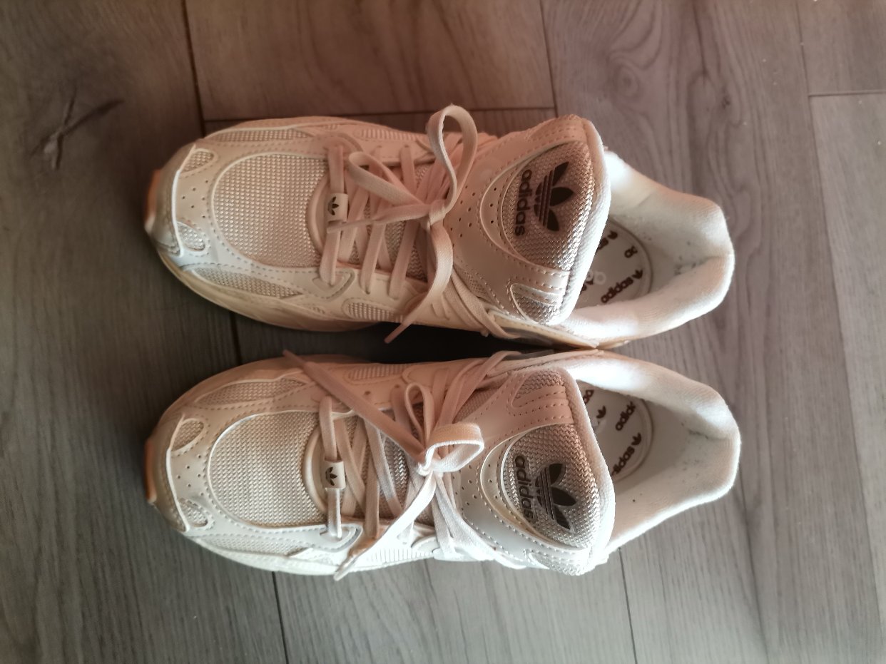 adidas香槟色老爹鞋差评