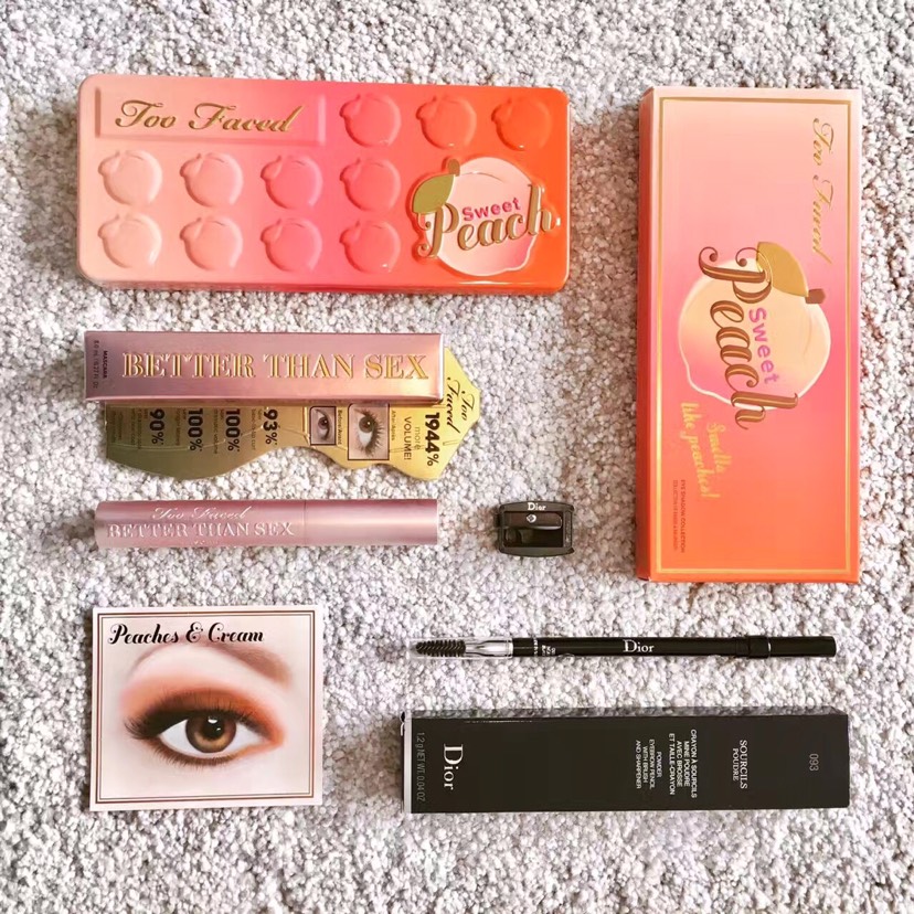 Too faced 🍑 Peach Palette
