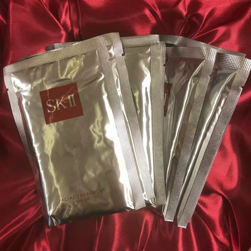 熬最贵的夜，敷最晚的面膜