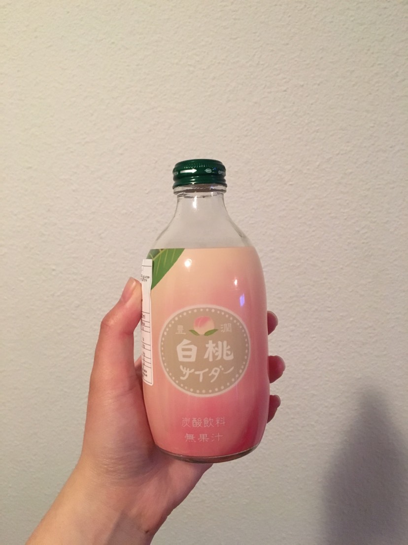 白桃碳酸饮料
