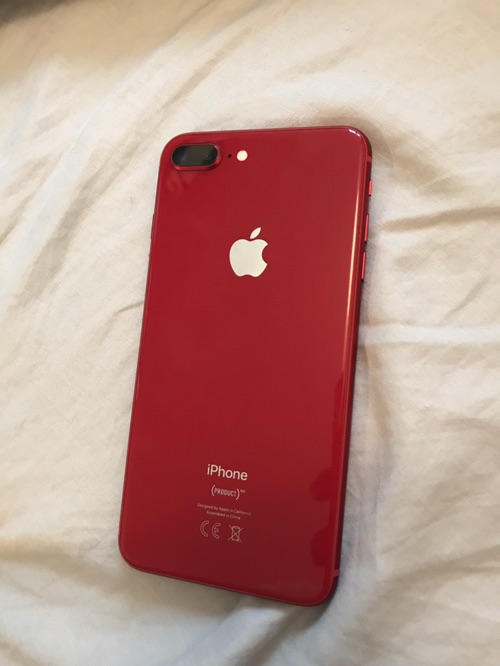 出iphone8p 64G 