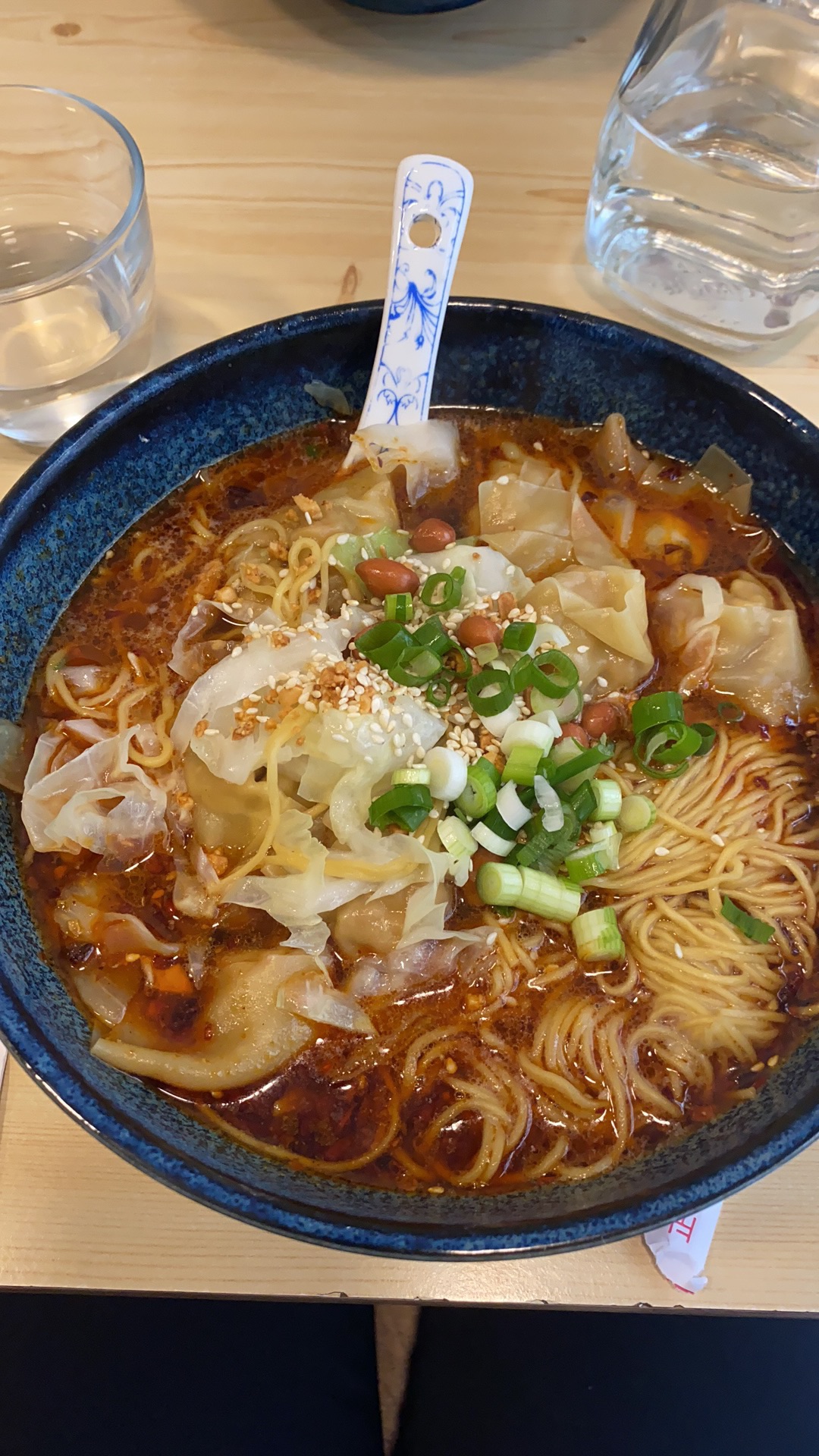 求巴黎正轨渠道的中药铺