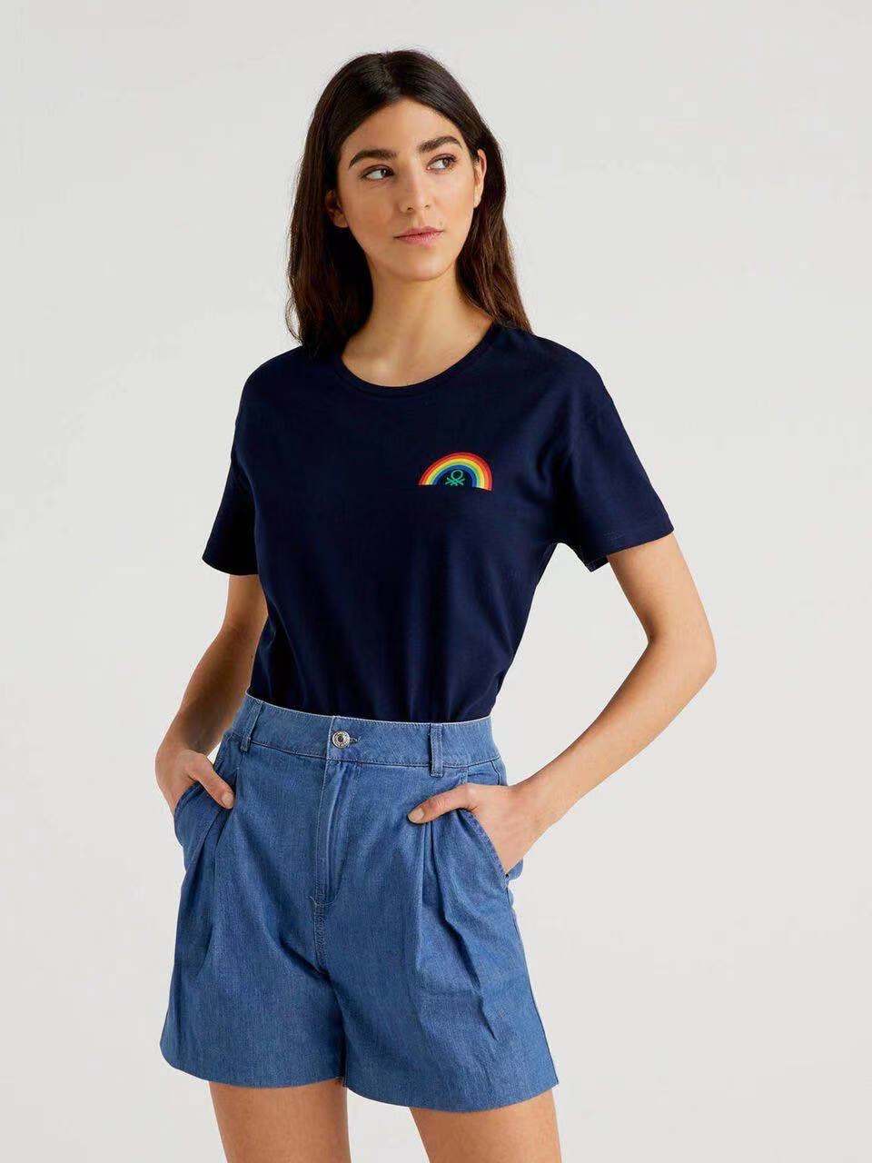心动！Benetton的彩虹T恤🌈  