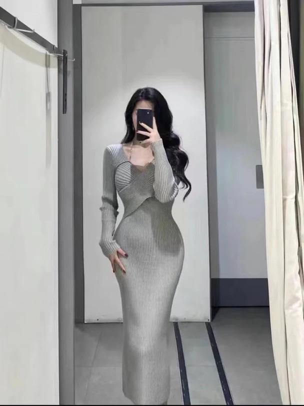 辣妹针织连衣裙