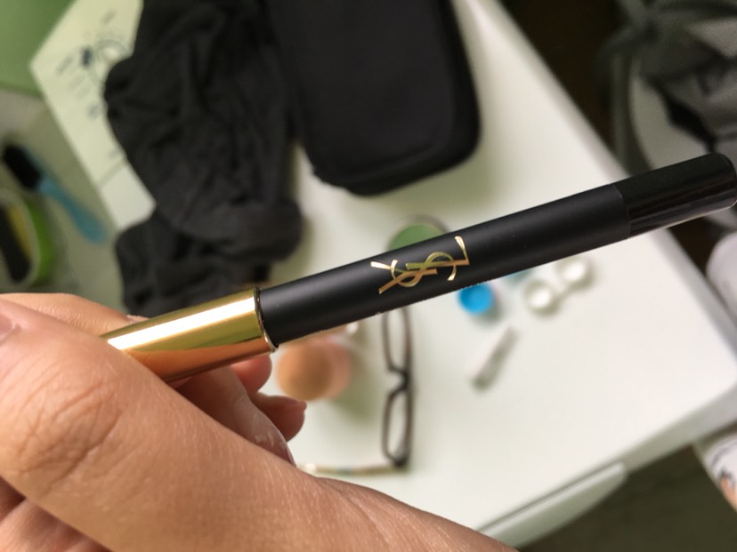 丝芙兰送的这个YSL眼线笔真的牛逼！！
