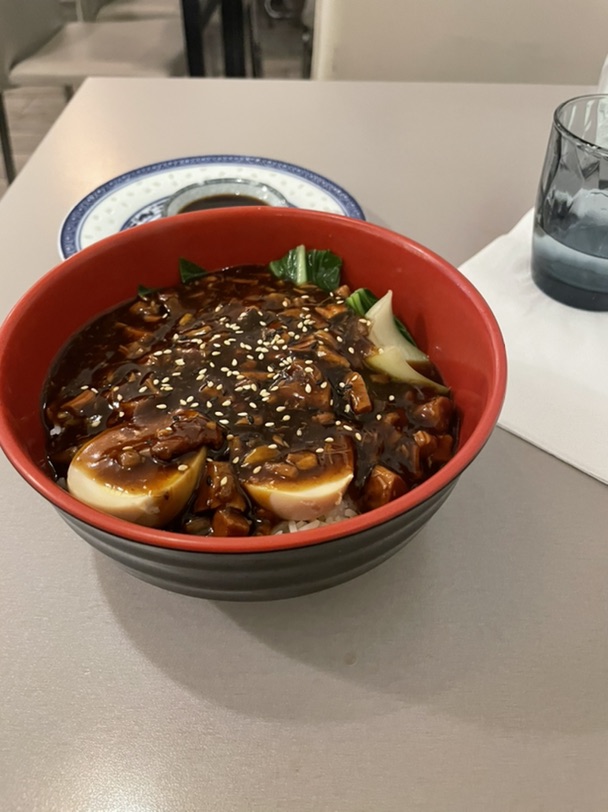 出国了，但没完全出国