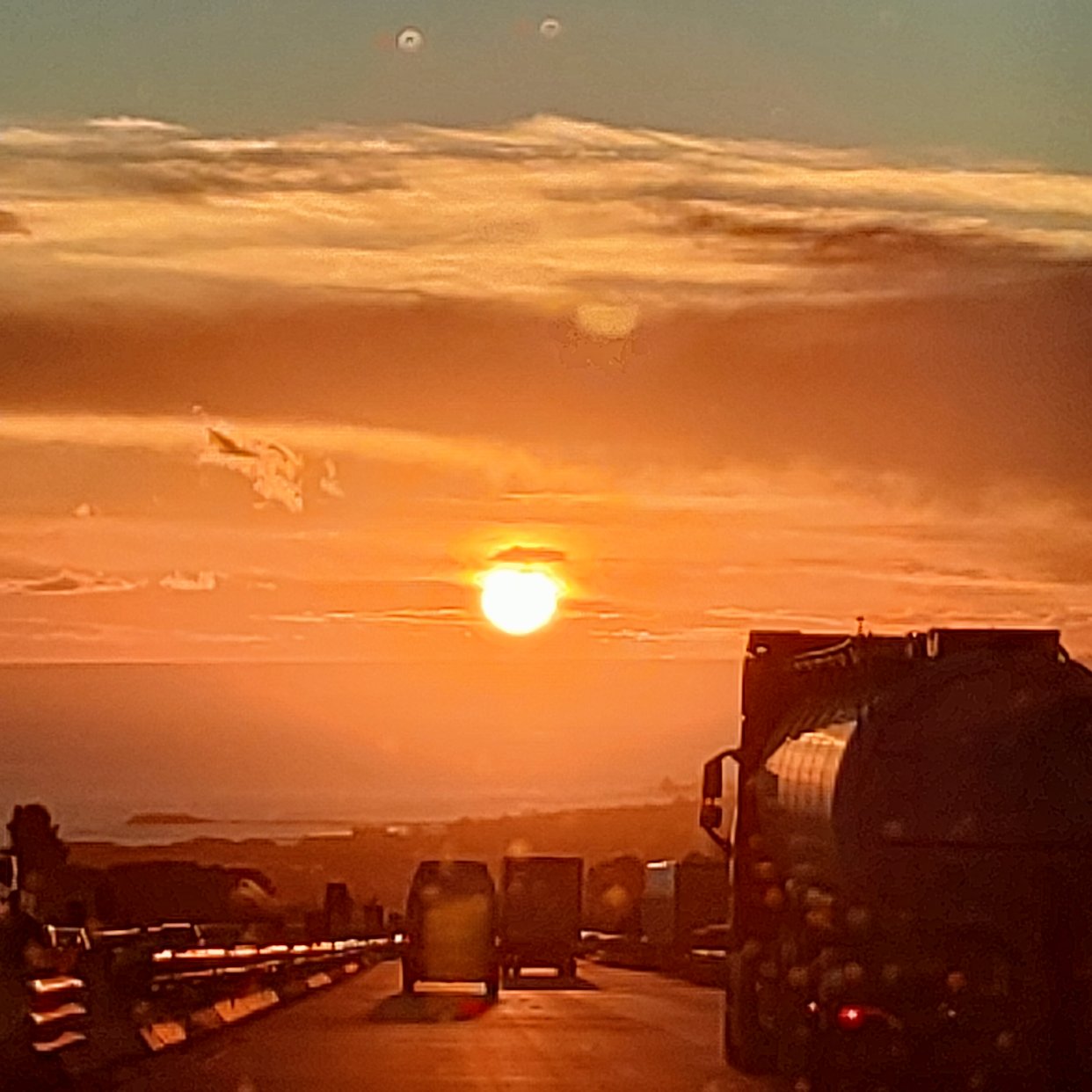 早上的夕阳🌇