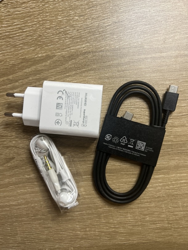 充电器数据线耳机1欧元